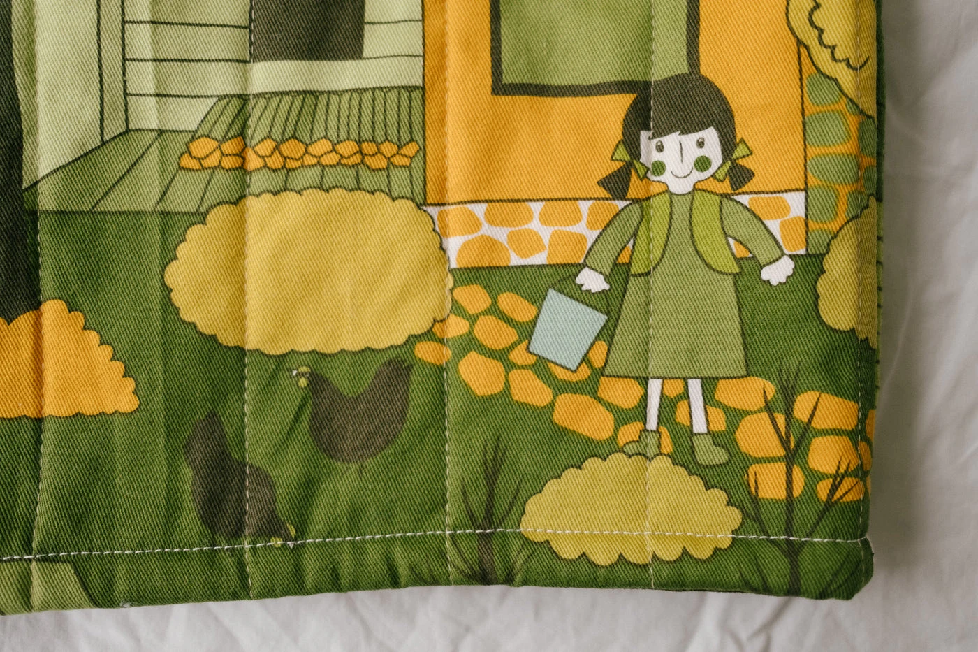 Farmyard Reversible Vest
